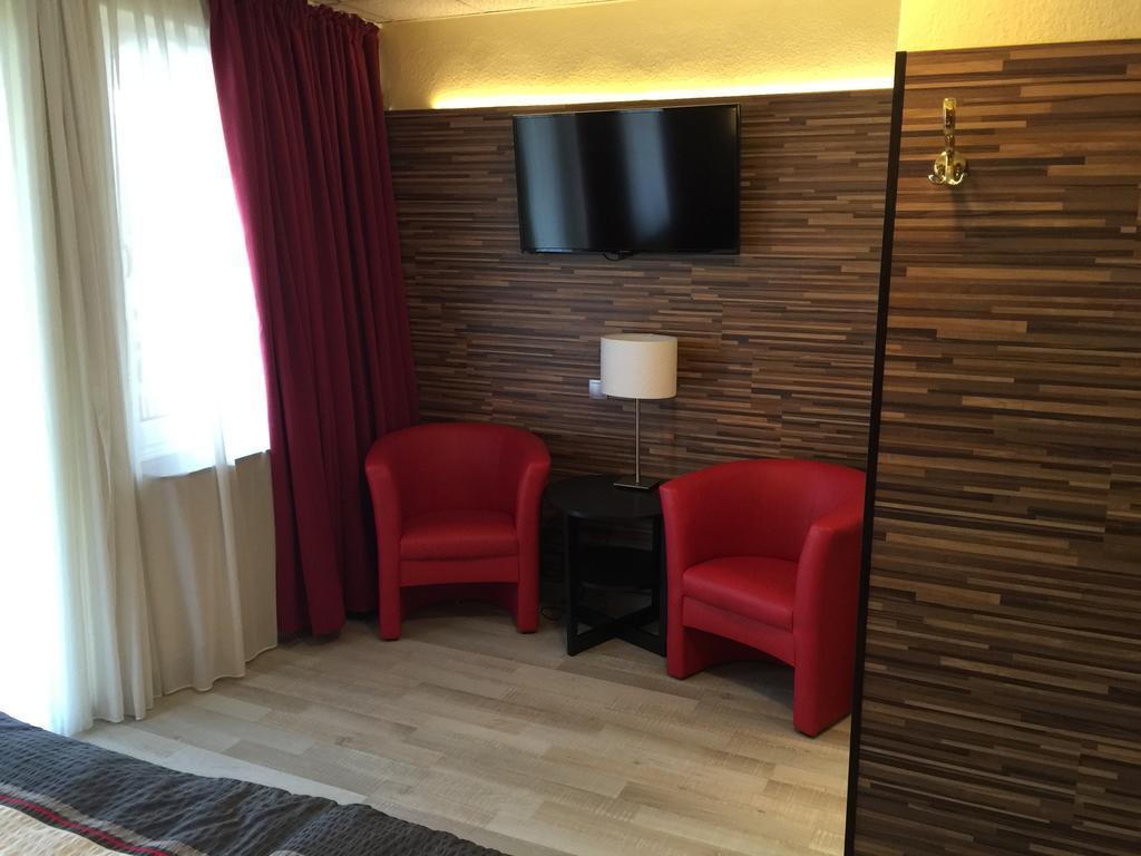 Hotel Rhein Inn ريماجين المظهر الخارجي الصورة
