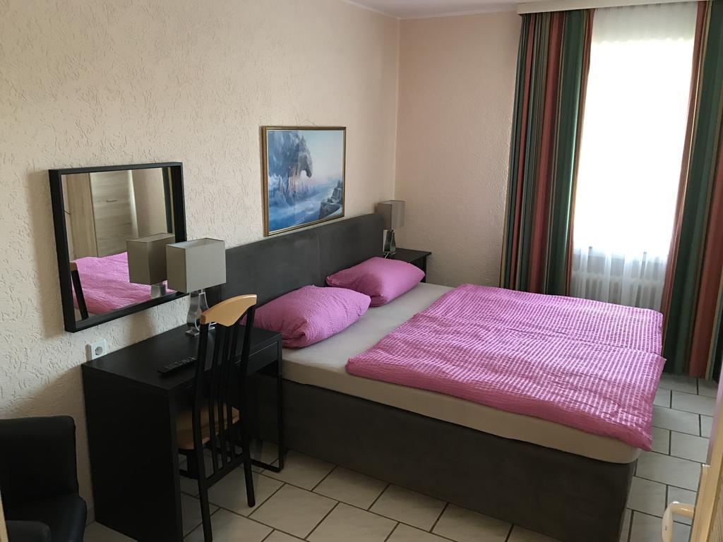 Hotel Rhein Inn ريماجين المظهر الخارجي الصورة
