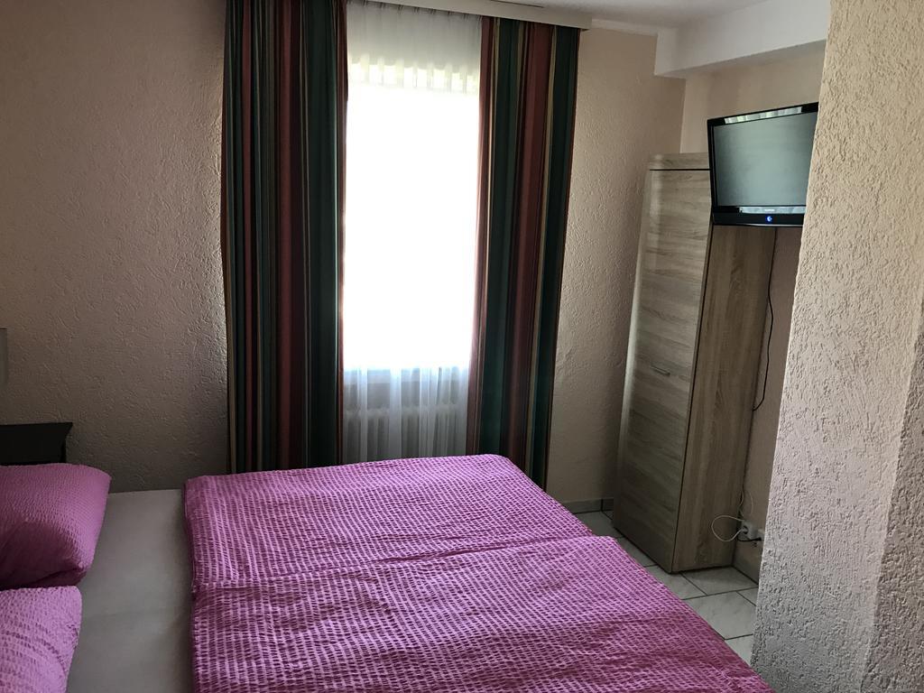 Hotel Rhein Inn ريماجين المظهر الخارجي الصورة